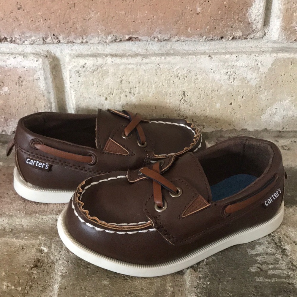 Boys shoes Carter’s loafers Size 6